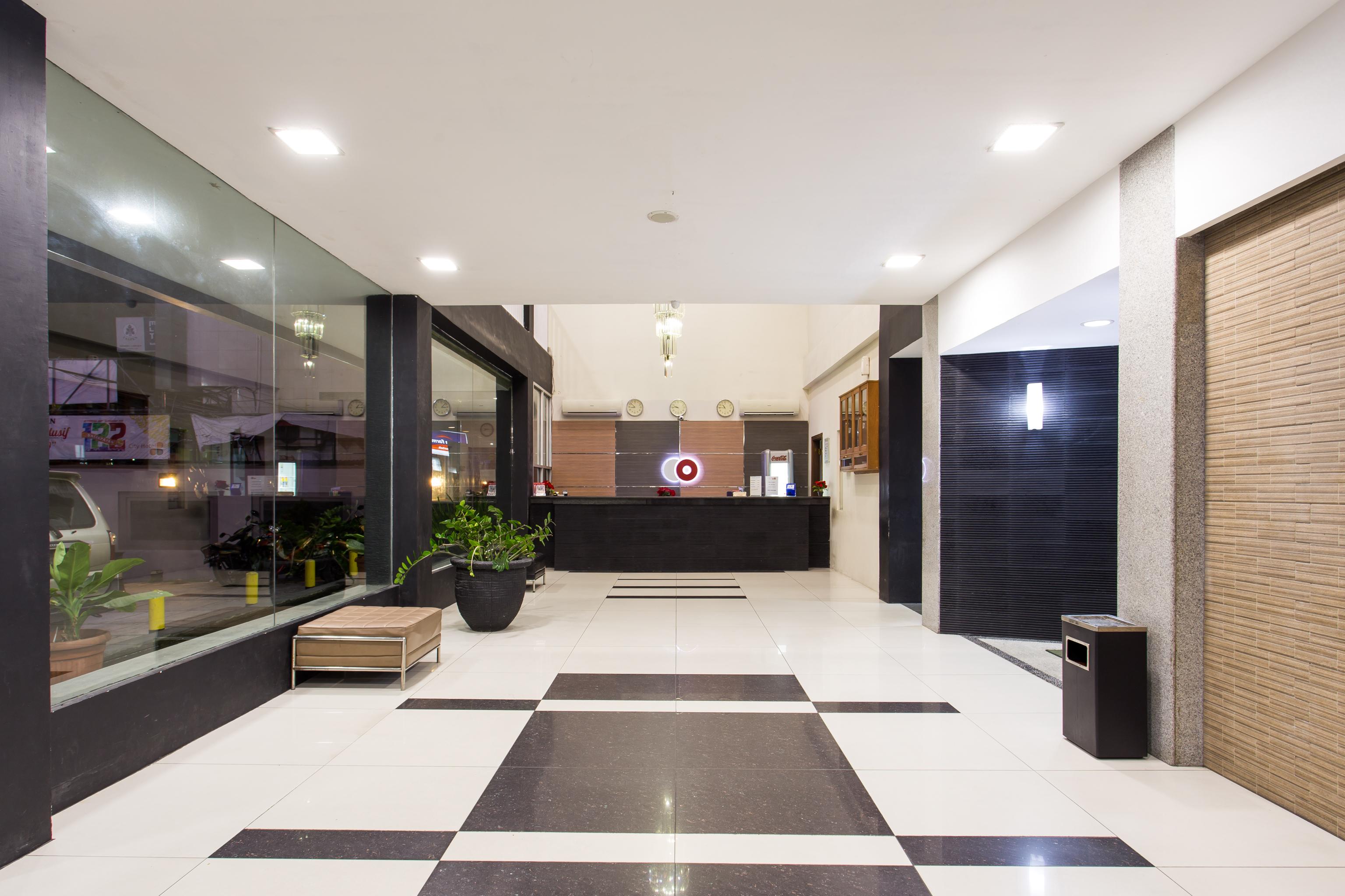 Capital O 769 City Hotel Balikpapan  Esterno foto