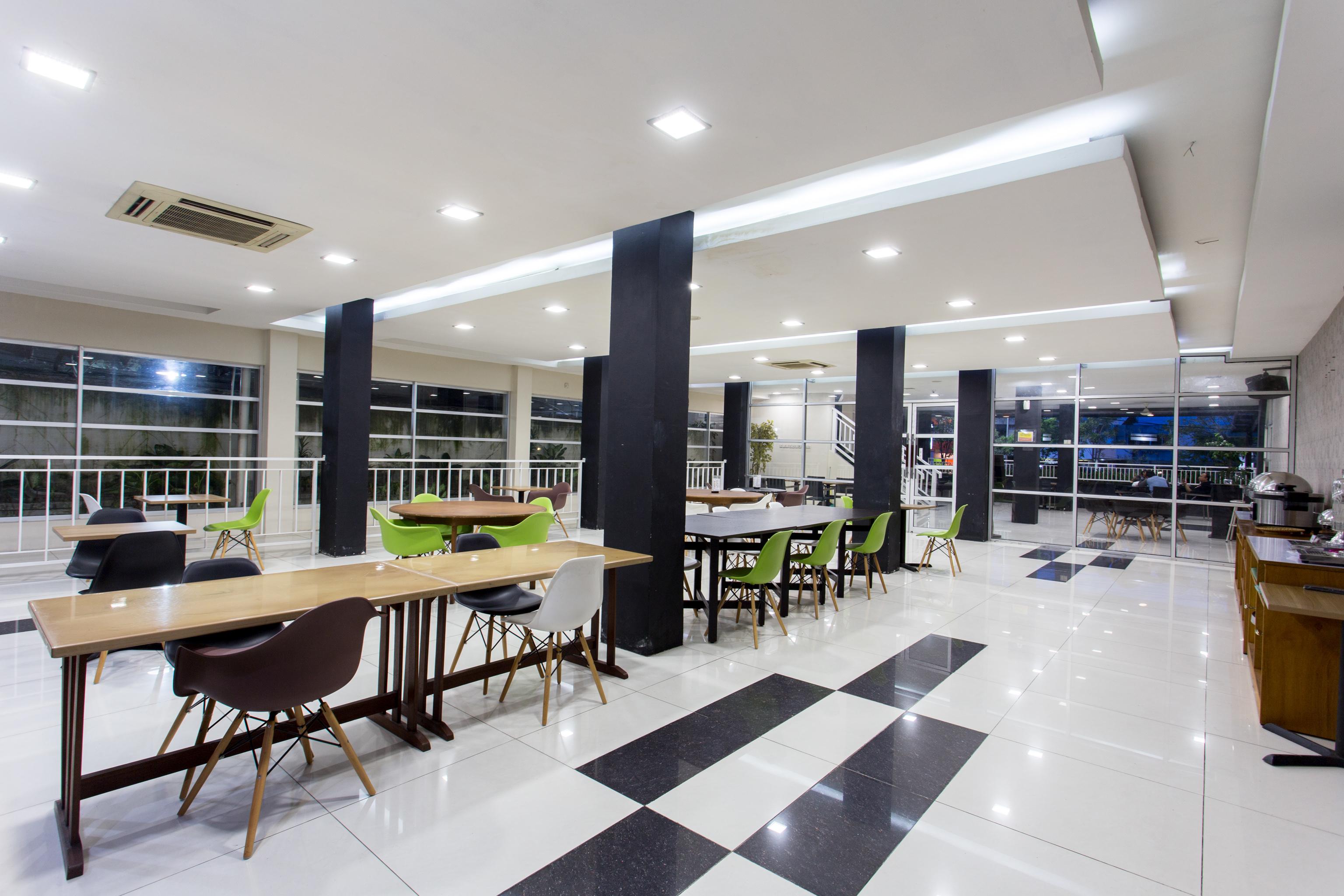 Capital O 769 City Hotel Balikpapan  Esterno foto